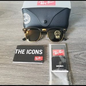 Ray•Ban Clubmaster black and gold